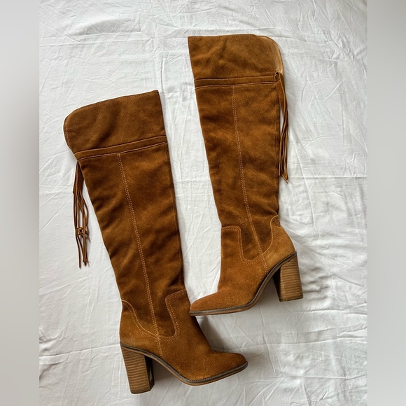 Brown suede knee-high boots with a boho vibe. Franco Sarto leather boots - Picture 2 of 6